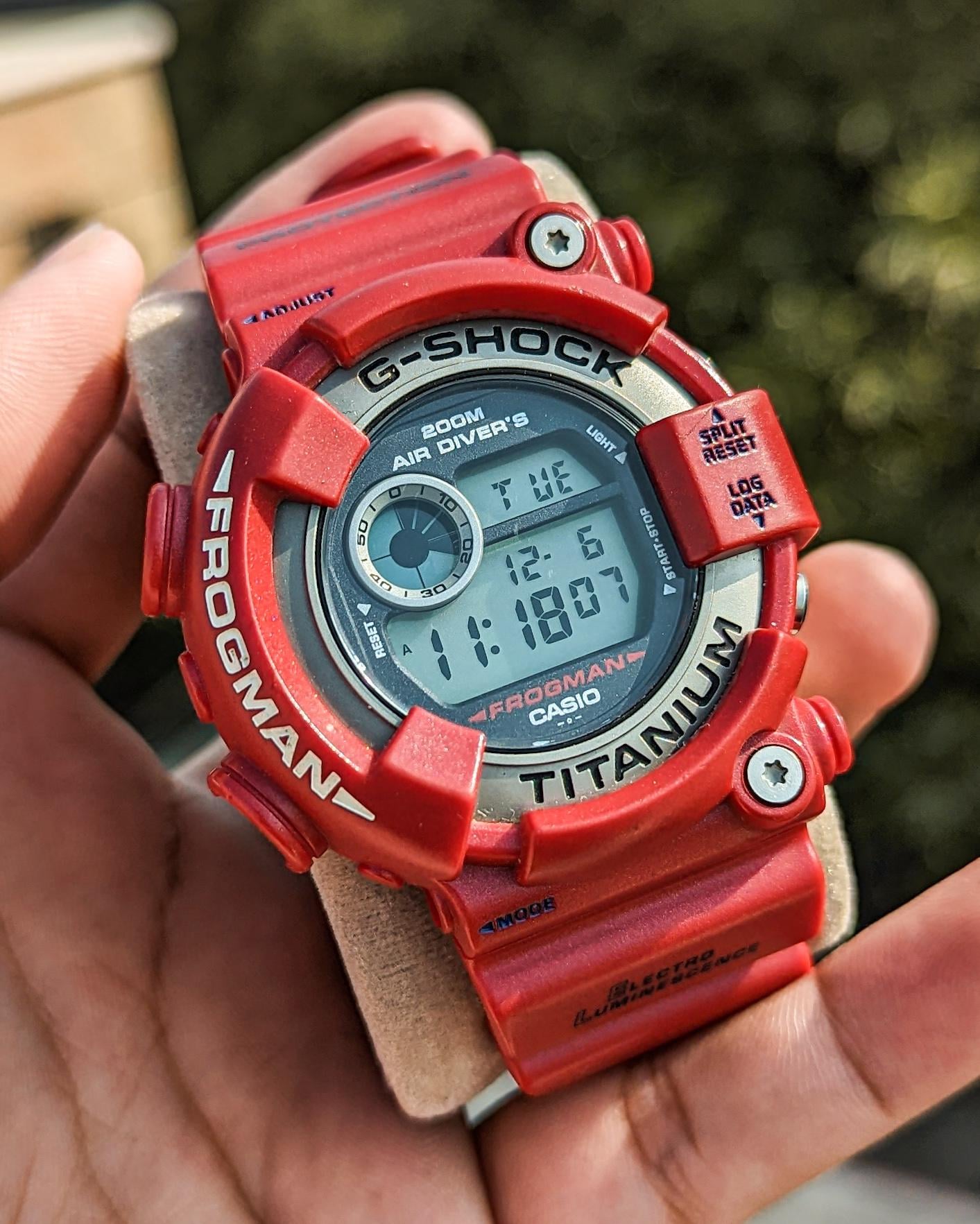 CASIO Ｇ-SHOCK ＤＷ-8201-