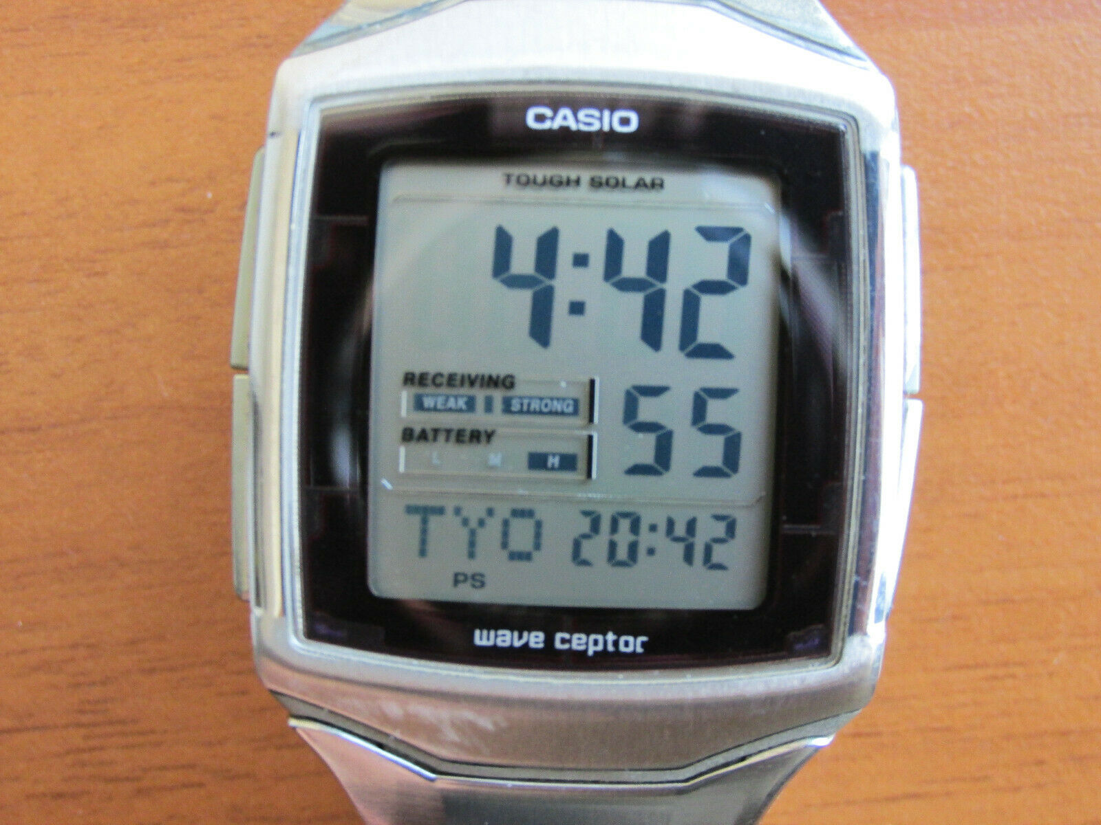 VINTAGE CASIO WVH-500J WAVE CEPTOR TOUGH SOLAR E