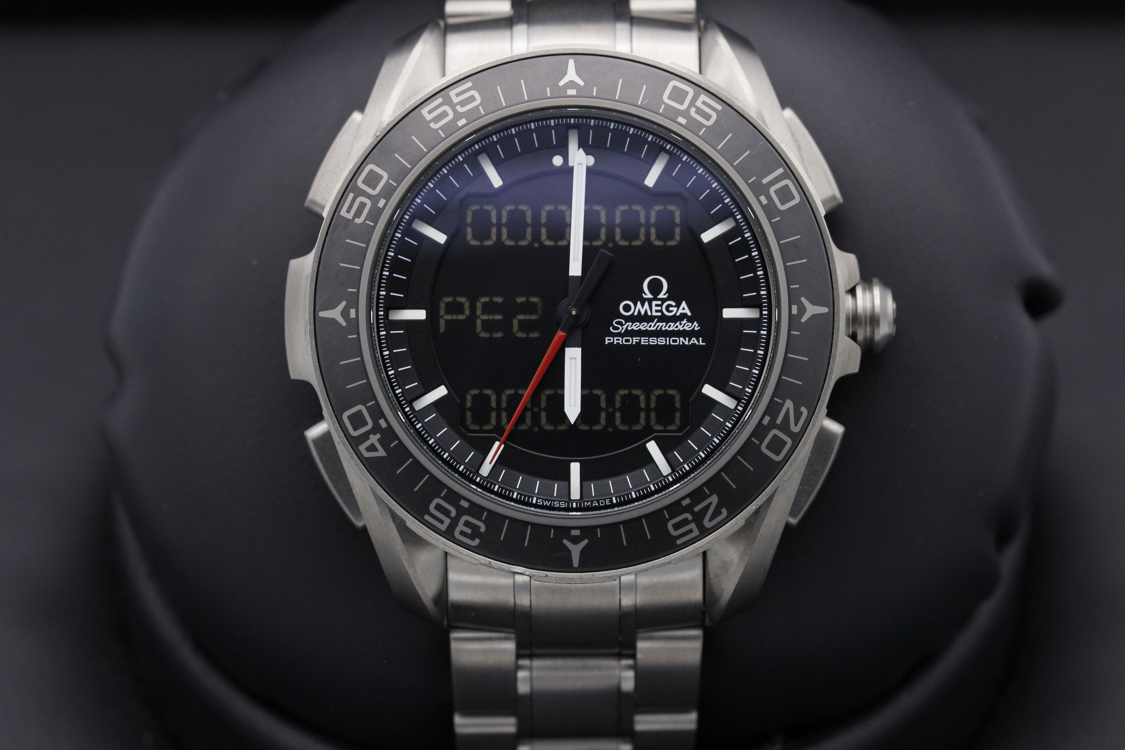 FSOT Omega Speedmaster Skywalker X33 318.90.45.79.01.001