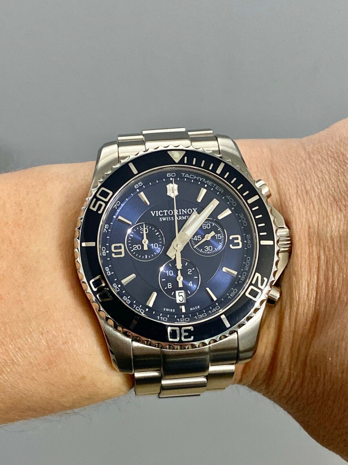 Victorinox maverick chronograph on sale blue