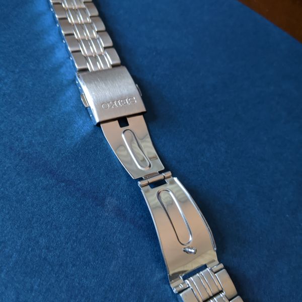 [WTS] New Seiko 35C4-ZI Solid Link 20mm Bracelet | WatchCharts