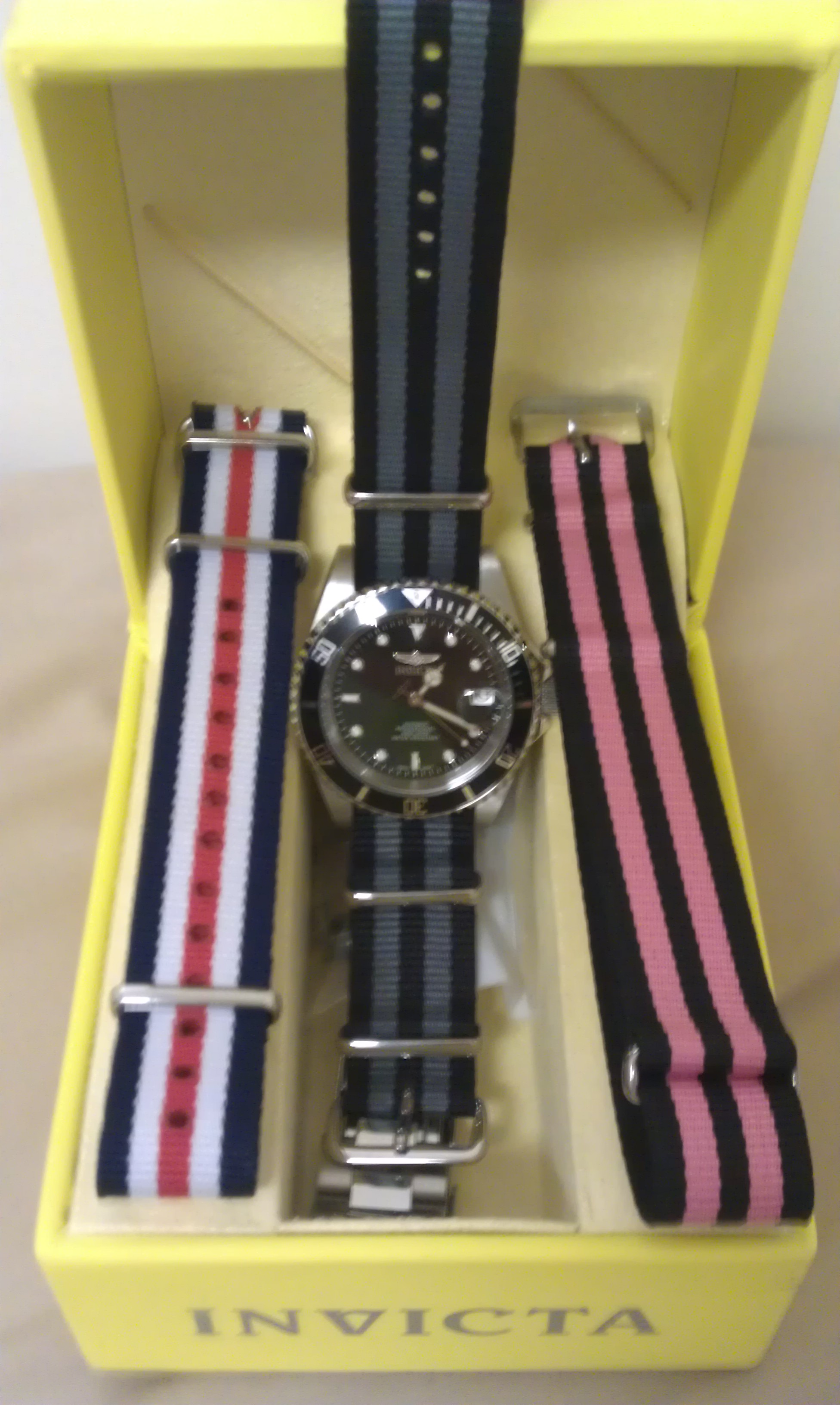 Invicta 8926ob nato on sale strap