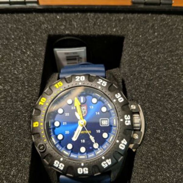 New Luminox SCOTT CASSELL DEEP DIVE CARBONOX Blue Dial Men's Watch XS ...