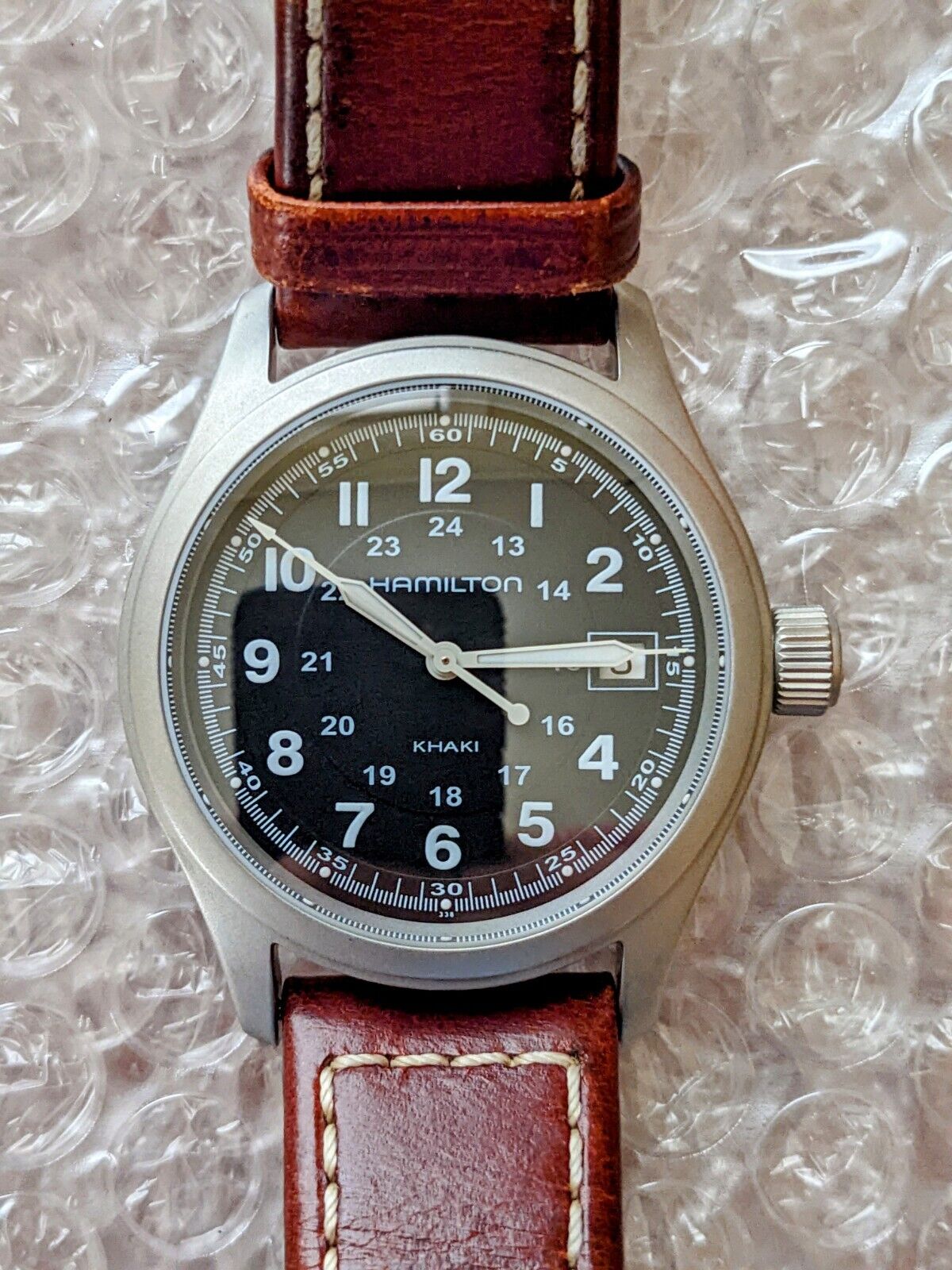 Hamilton Khaki Field watch H684812 black dial - Just serviced by