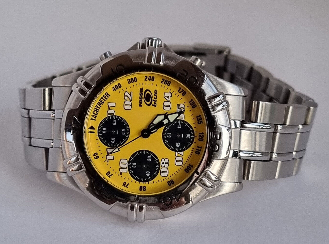 Beautiful 2012 FOSSIL Blue CH 2264 Yellow Dial Men s Chronograph Quartz Watch WatchCharts Marketplace