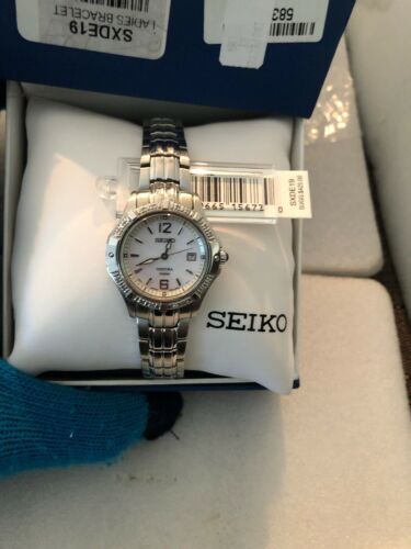 Seiko SXDE19 Coutura Diamond Mother-of-Pearl Dial Silver Tone