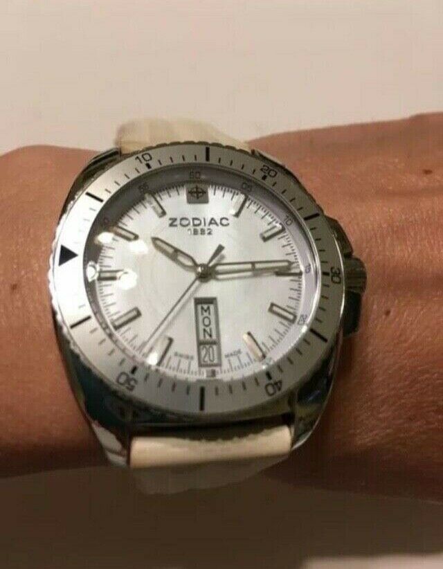 Zodiac ZO5501 Speed Dragon men's watch RUNNING! EXCELLENT
