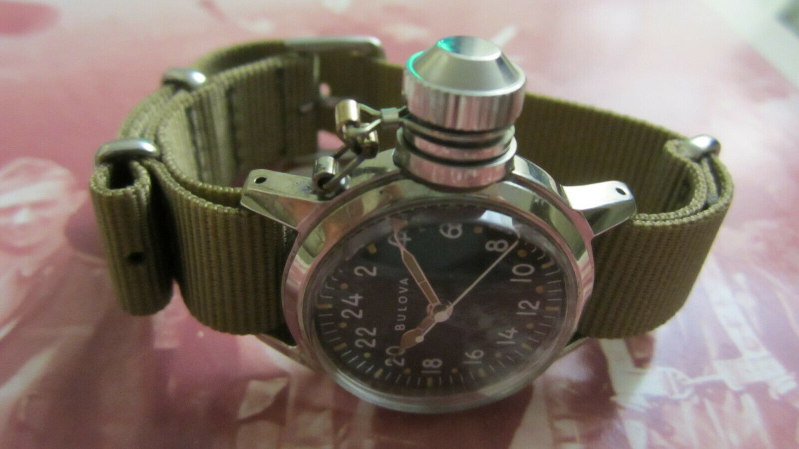 WW2 BULOVA MILITARY 24 HOUR WATCH WITH USN BUSHIPS CANTEEN CASE 