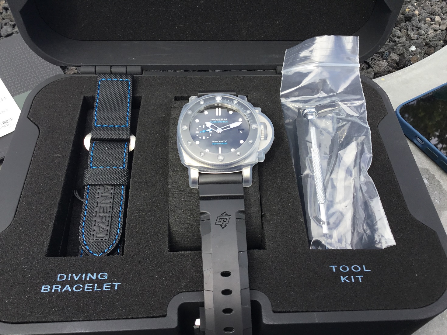 Fs Panerai luminor submersible 42mm pam 00683 WatchCharts