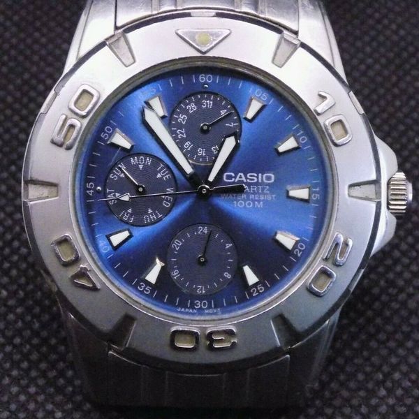 Casio Chrono Divers MTD-1047, Stainless Steel Gents WR100M Quartz 
