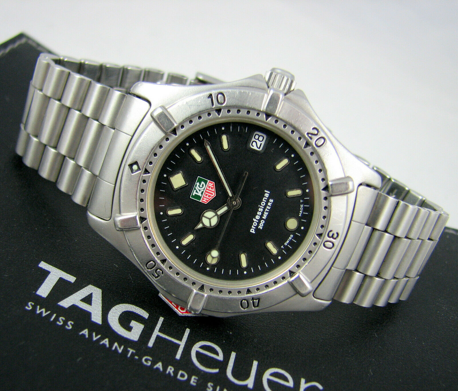 tag heuer 2000 series