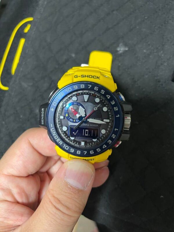 Casio G-Shock Gulfmaster GWN-1000 Men's Wristwatch Yellow