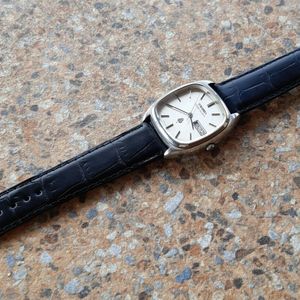 ジャンク SEIKO GRAND QUARTZ 4843-5011 デイデイト Vintage Seiko Grand Quartz 4843 5011 December 1976 JDM Kanji