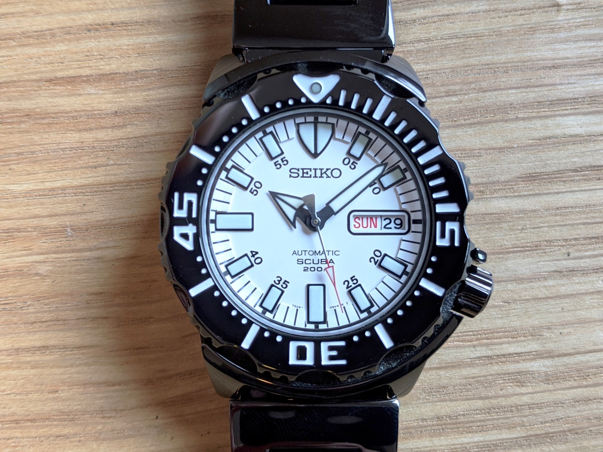 Seiko SZEN006 White Dial Gen 1 Night Monster | WatchCharts