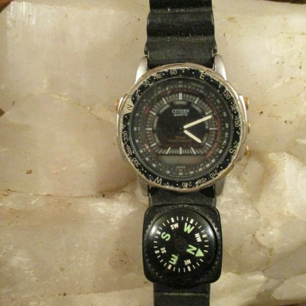 men-s-vintage-citizen-s-quartz-digital-analog-diver-s-watch-8948-088344