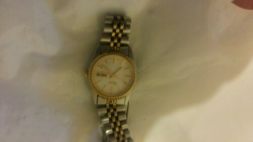 SEIKO Two Tone Quartz Women s Day Date Watch 7N83 0041 A4 New BTRY