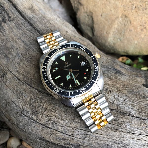[WTS] Zodiac Red Dot Diver 106.22.06 “Jumbo” Monnin Case | WatchCharts ...