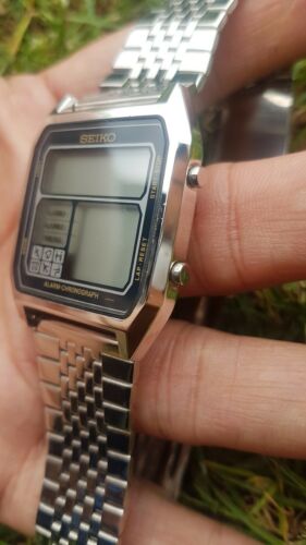 Seiko D138 4000 Running Man Digital watch.Spares Repairs Project