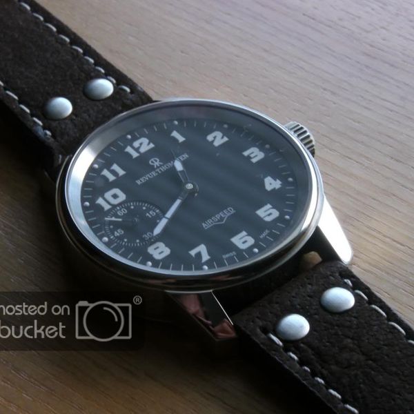 ユニタス 6497 revue thommen airspeed RT Airspeed - Black dial