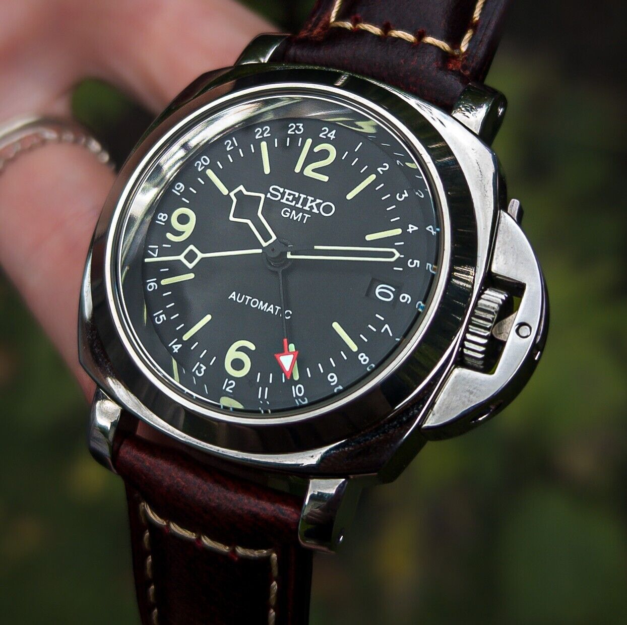 Seiko Mod] Custom GMT Vintage Style Modded Bespoke Watch WW2 Pilot
