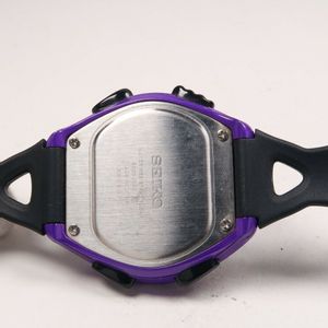 SEIKO S680-00A0 SUPER RUNNER SOLAR 300 LAP MEMORY Quartz Mens
