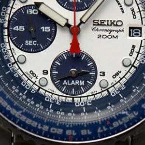 Seiko 7T62-0EB0 Pilots Flightmaster Blue Panda 200M Chronograph Alarm  Bracelet | WatchCharts