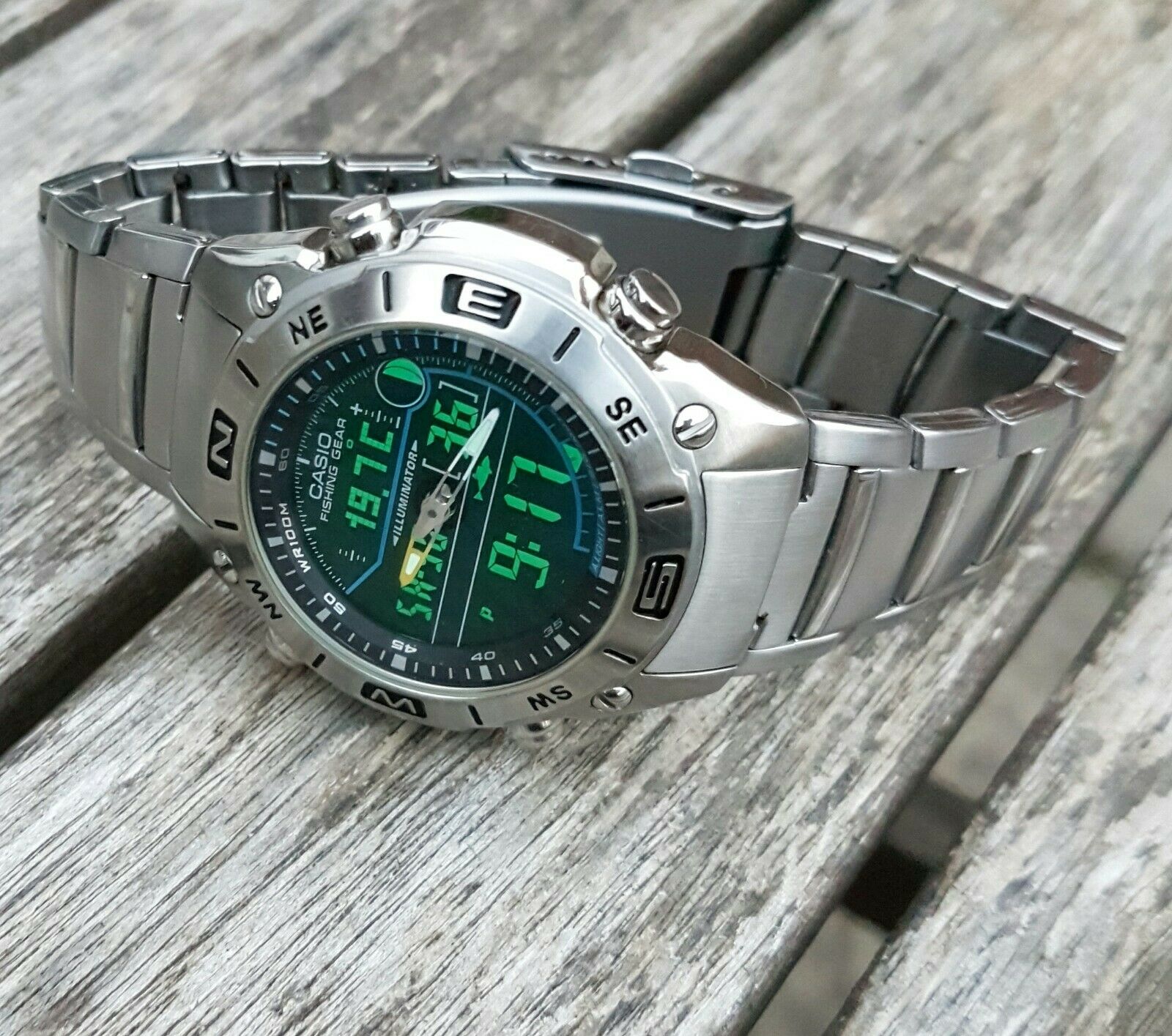 Casio fishing gear gents watch AMW-703D-1A, fully working