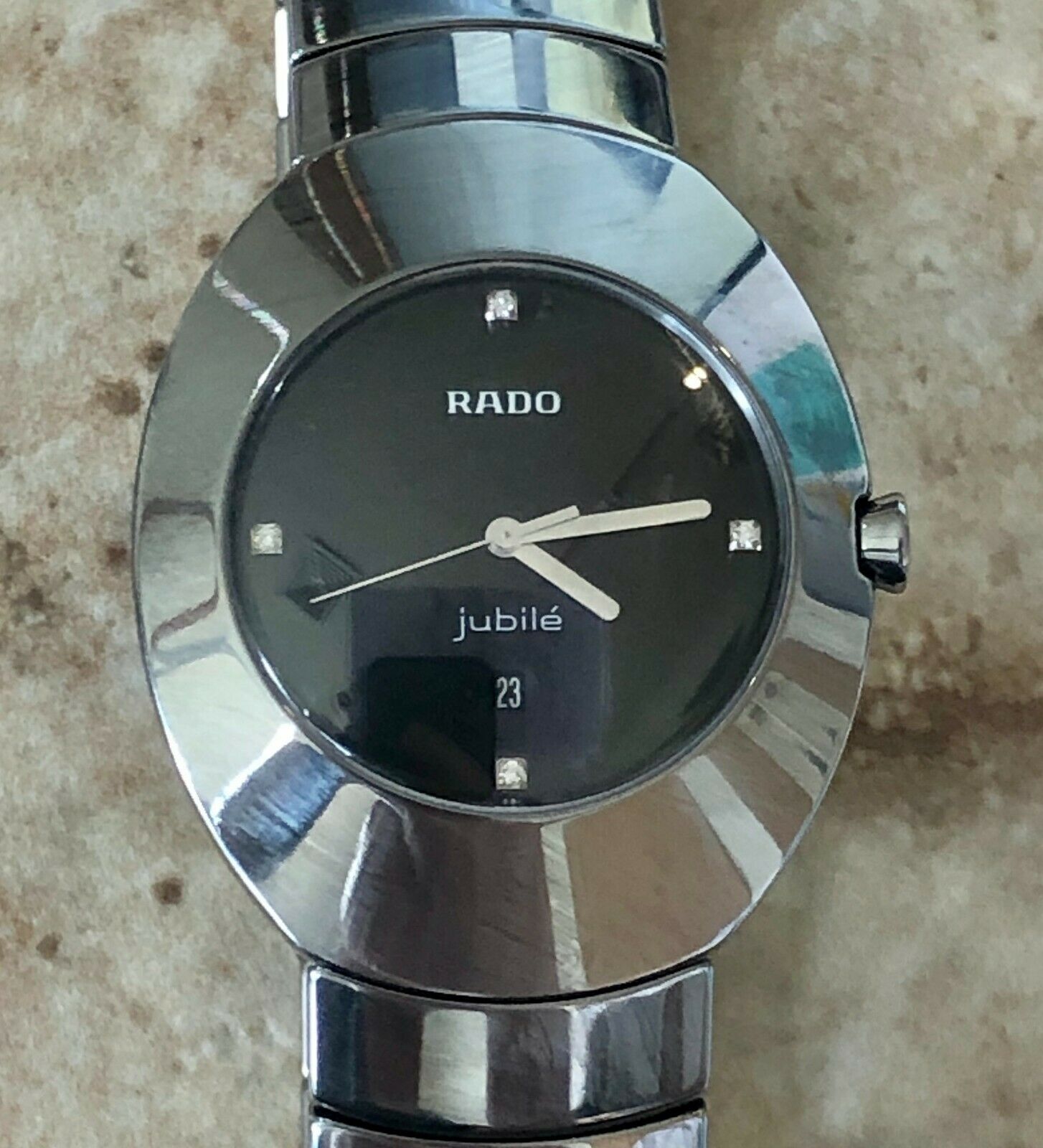 rado ovation