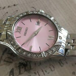 Seiko Pink Dial Stainless Steel Bracelet Ladies Watch (6N22-0080) |  WatchCharts