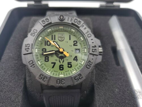 NEW Luminox Men's Watch Navy Seal 3500 Series Tough Viking Set