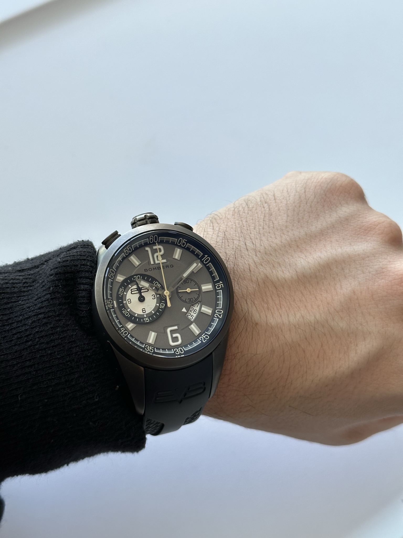 A102 hot sale aviator chronograph