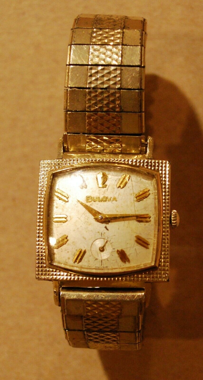 Bulova watch sale square face gold