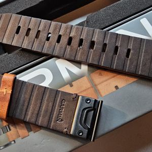 WTS] Garmin Quickfit 22mm Chestnut leather watch band
