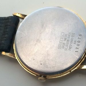 Seiko Mens Vintage Quartz Watch 7N22-8A00 | WatchCharts Marketplace