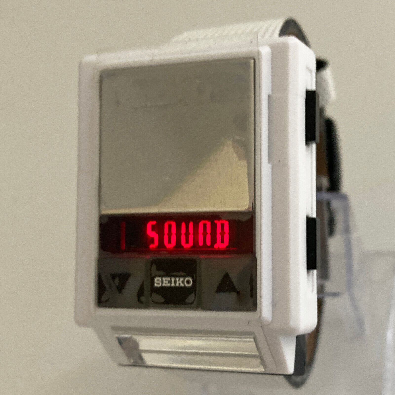 SEIKO Frequency Watch DJ Drum Machine BPM LED LCD B010 4000 white