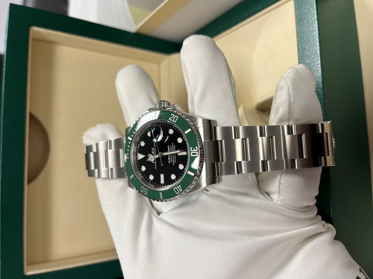 NEW 2023/04 Rolex Submariner Date - 126610LV STARBUCKS