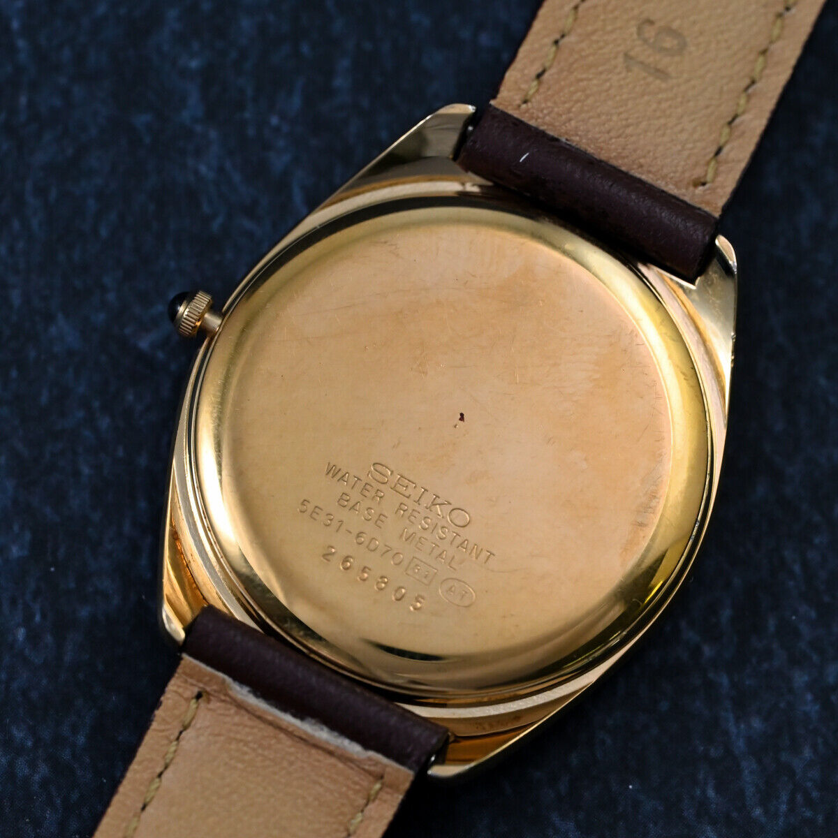SEIKO DOLCE QUARTZ 32mm agate Dial Ref.5E31-6D70 Runs