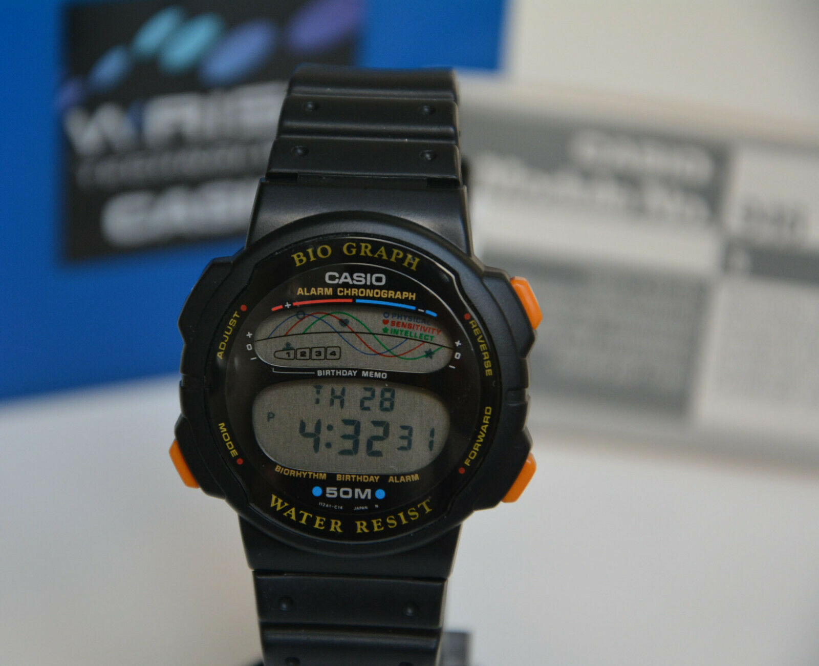 Vintage Casio digital Watch BH-100W BIO GRAPH module 946
