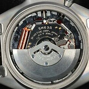 SEIKO KINETIC TITANIUM SCUBA 5M63-0B40 Vintage Kinetic Watch