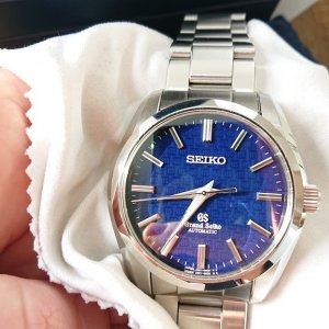 FS: Grand Seiko SBGR097 - 55th anniv. Limited Edition | WatchCharts