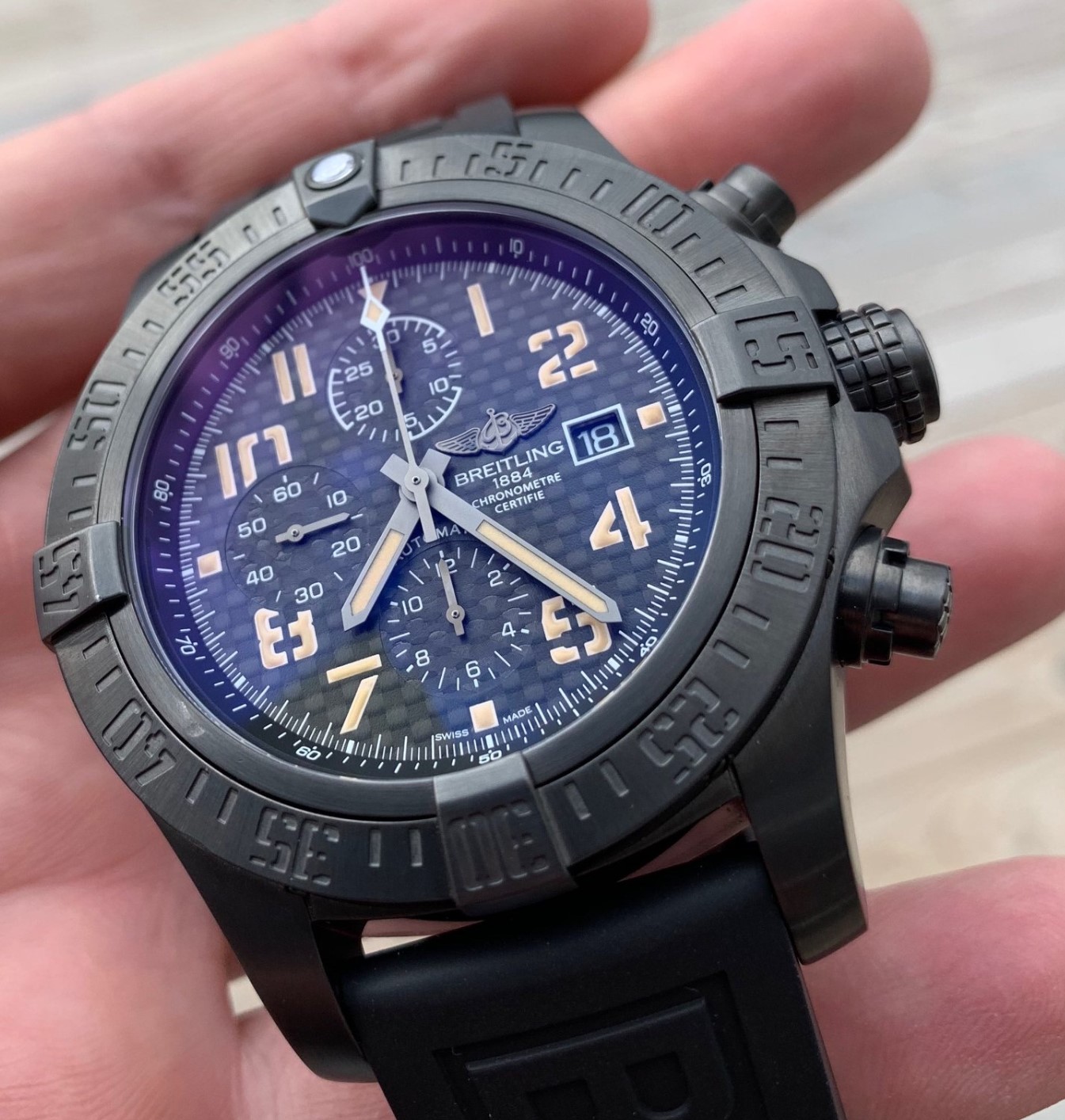 Breitling carbon outlet fiber