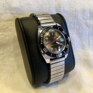 VINTAGE 70s TIMEX MEN'S BOY SIZE DIVER STYLE DATE WATCH EXCELLENT & RUNS  STRONG | WatchCharts