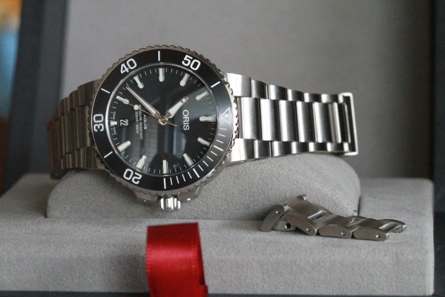 FS Oris Aquis 39.5mm Matte Black Dial Bezel Brushed Steel