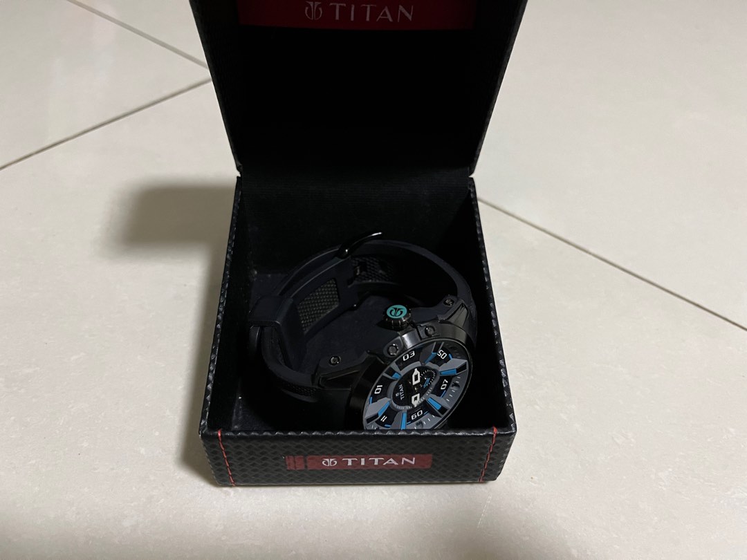 Buy Online Titan Karishma Blue Dial Watch for Men - nr10005sm01 | Titan