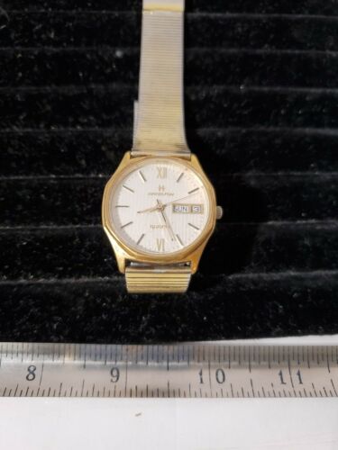 Vintage Hamilton Quartz Day / Date 912480 Watch FOR PARTS or