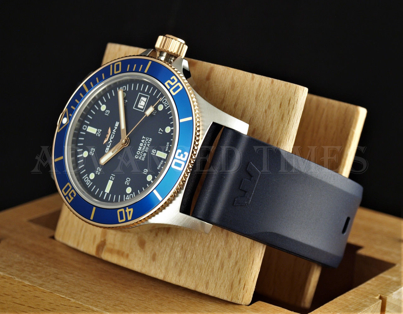 NEW GLYCINE 42MM COMBAT SUB 20 SWISS MADE AUTO SAPPHIRE DIVER