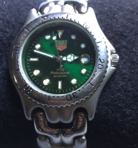 Vtg.Ladies Heuer Tag Green Face Professional 1500 Swiss made 7