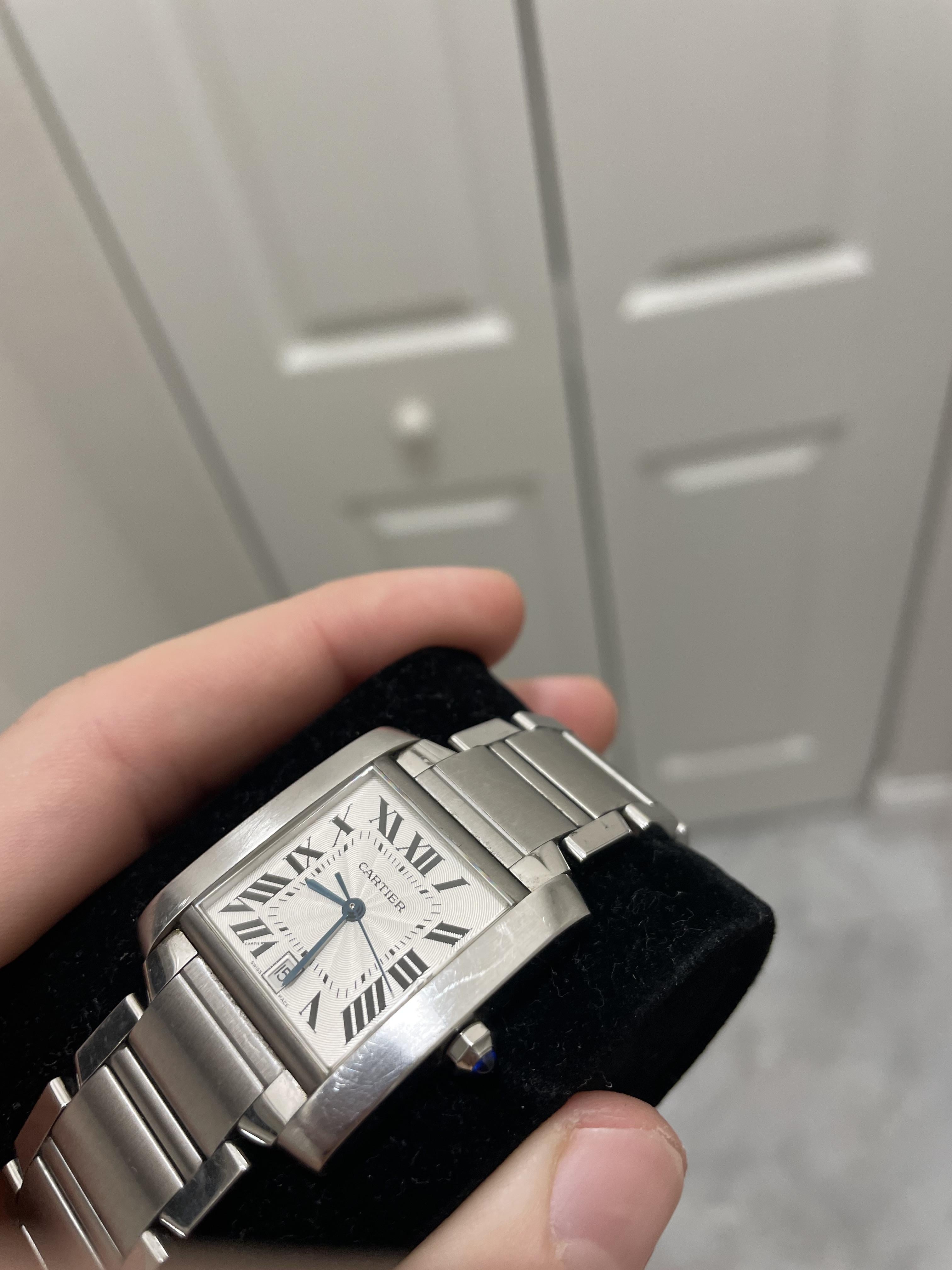 WTS Cartier Tank Francaise 2302 Large 28mm comes with box and