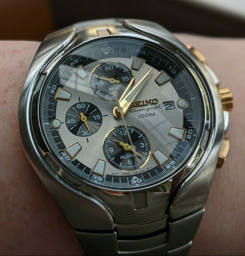 Seiko chronograph watch 7T62-0DW0 with manual and original guarantee |  WatchCharts