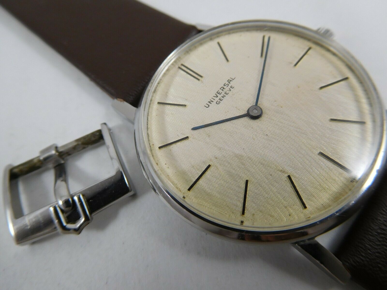 UNIVERSAL GENEVE Ref. 842109/03 Cal. 42 Swiss 32.5mm Vintage Watch